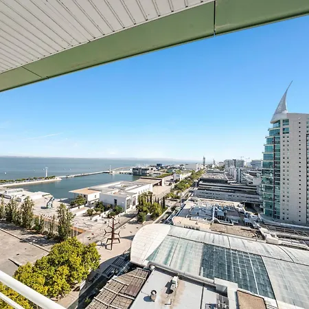 דירה De Alto Padrao Na Expo Vista Rio Tejo ליסבון